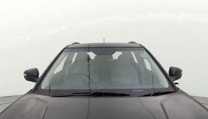 2021 Mahindra XUV300 W8 (O) 1.2 PETROL, Petrol, Manual, 82,584 km, Front Windshield