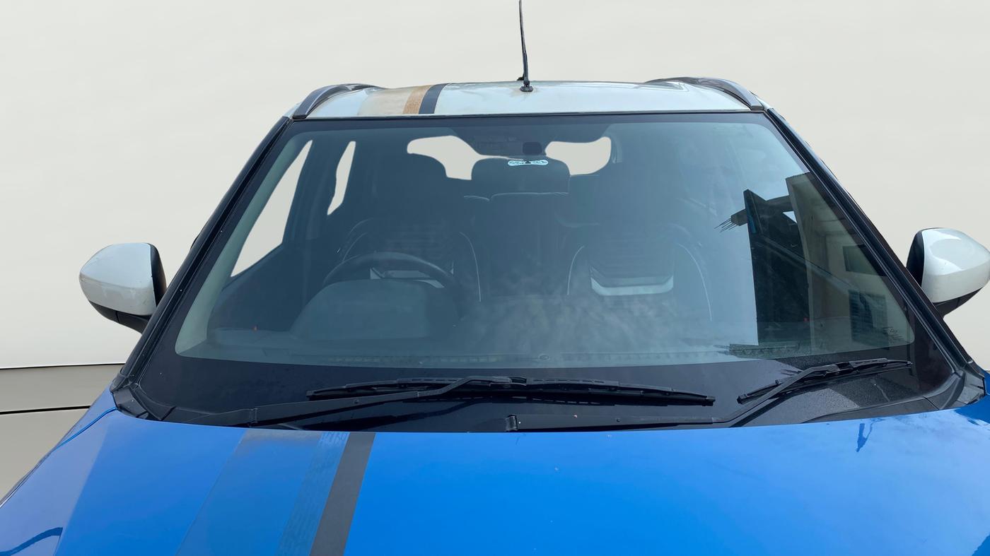 2016 Maruti Vitara Brezza ZDI, Diesel, Manual, 73,581 km, Front Windshield