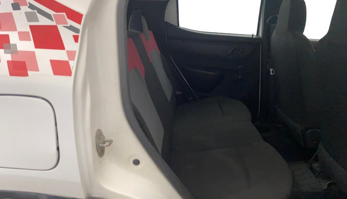 2017 Renault Kwid RXT 1.0 AMT (O), Petrol, Automatic, 28,074 km, Right Side Rear Door Cabin