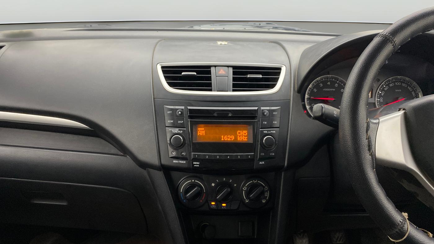 2017 Maruti Swift VXI, Petrol, Manual, 45,756 km, Air Conditioner