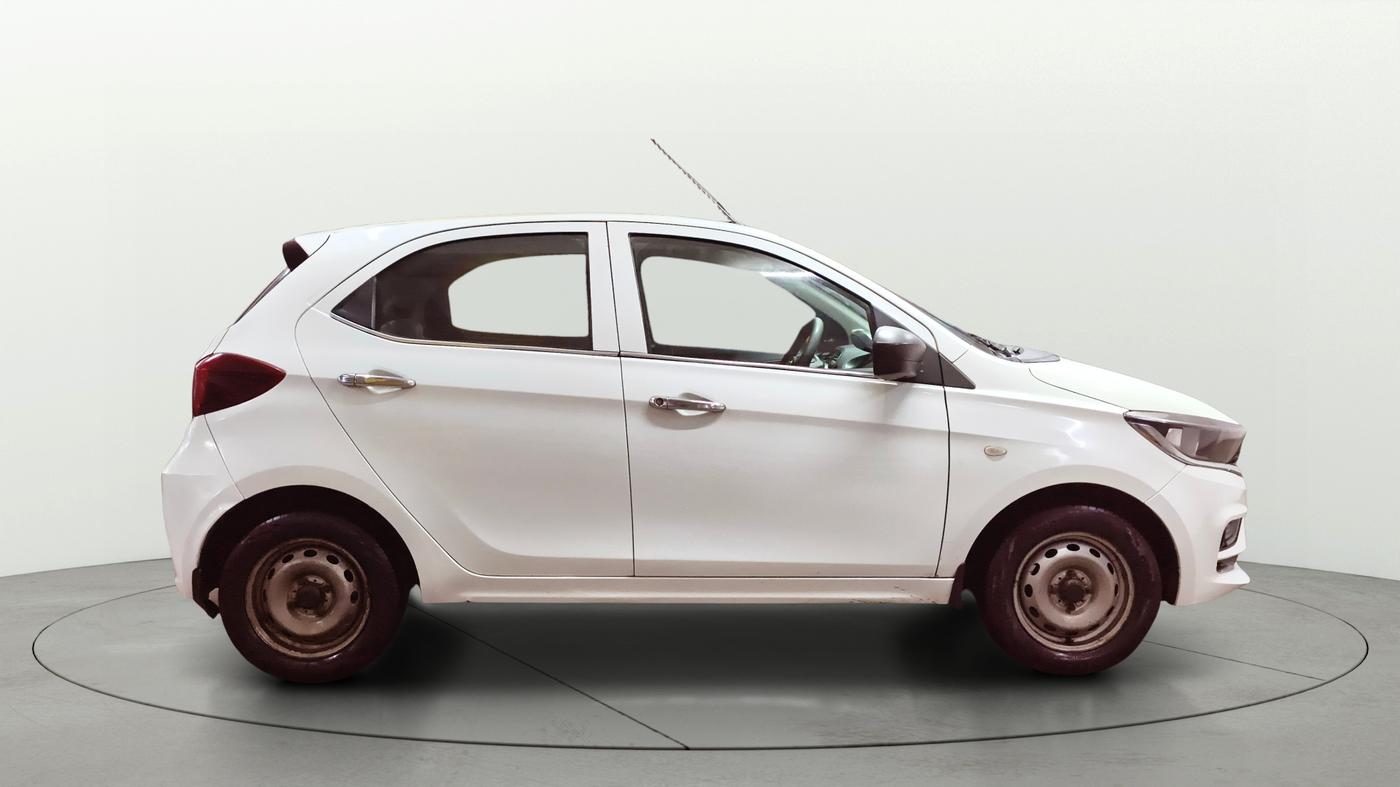 2020 Tata Tiago XE PETROL, Petrol, Manual, 88,609 km, Right Side View