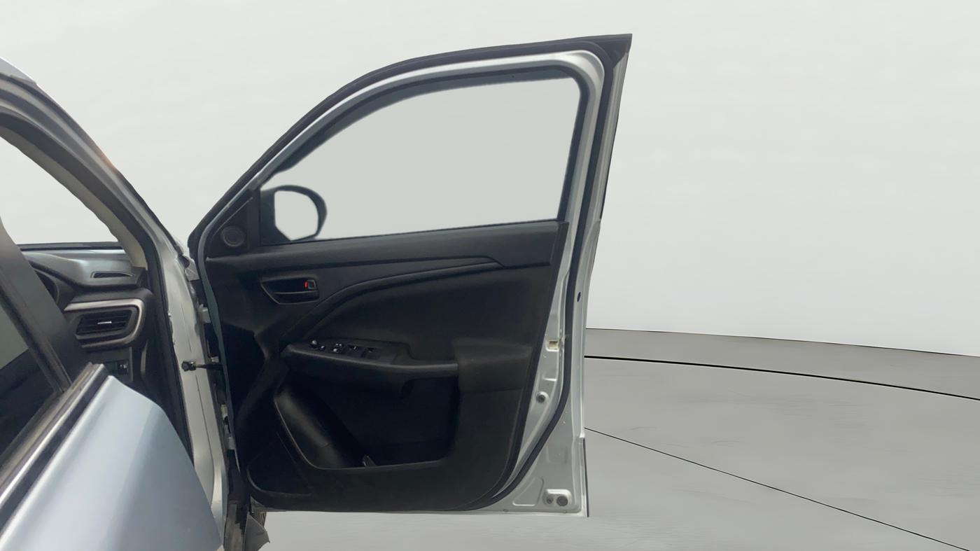 2022 Maruti BREZZA VXI AT SMART HYBRID, Petrol, Automatic, 10,563 km, RHS Front Door