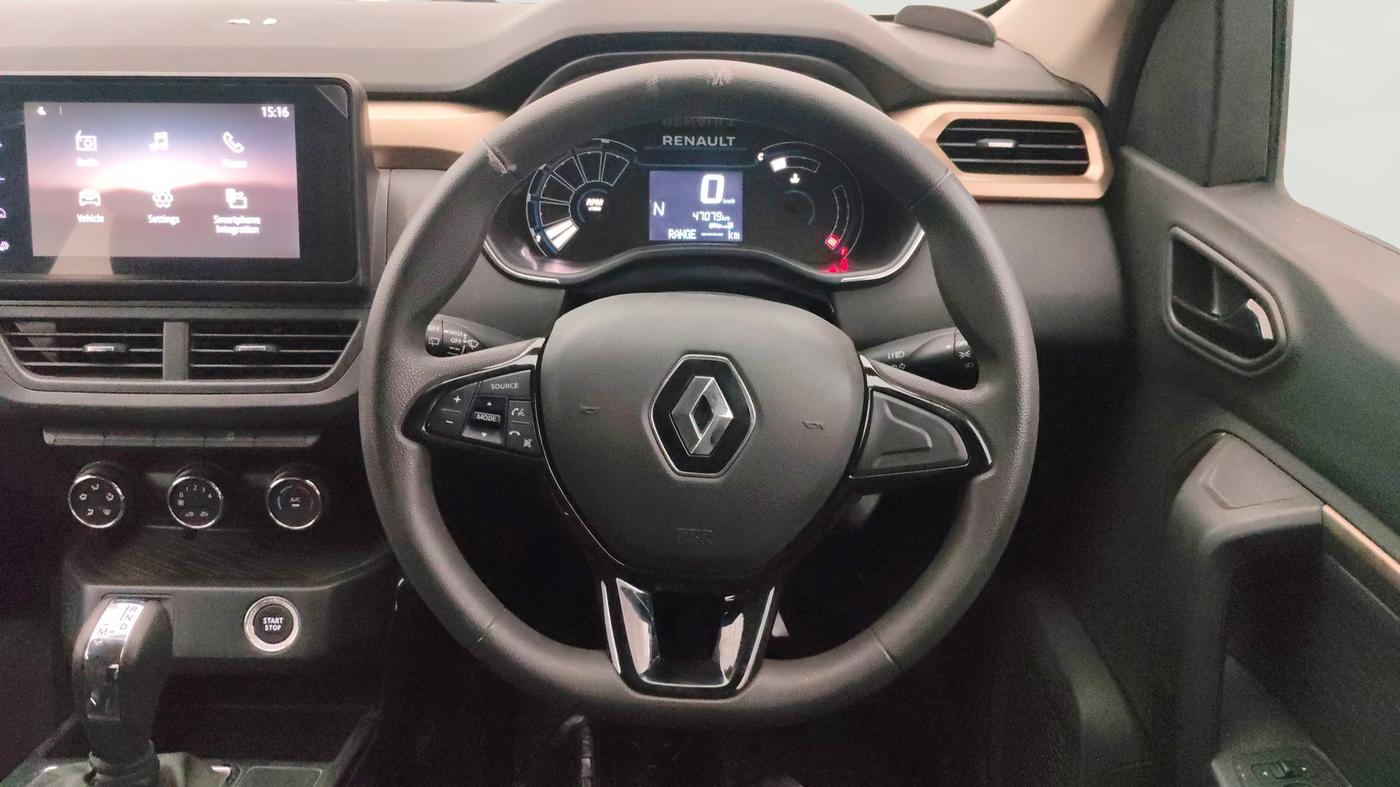 2021 Renault Kiger RXT AMT, Petrol, Automatic, 47,054 km, Steering Wheel Close Up