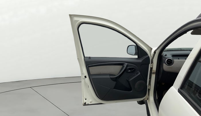 2015 Renault Duster RXL PETROL, Petrol, Manual, 51,751 km, LHS Front Door