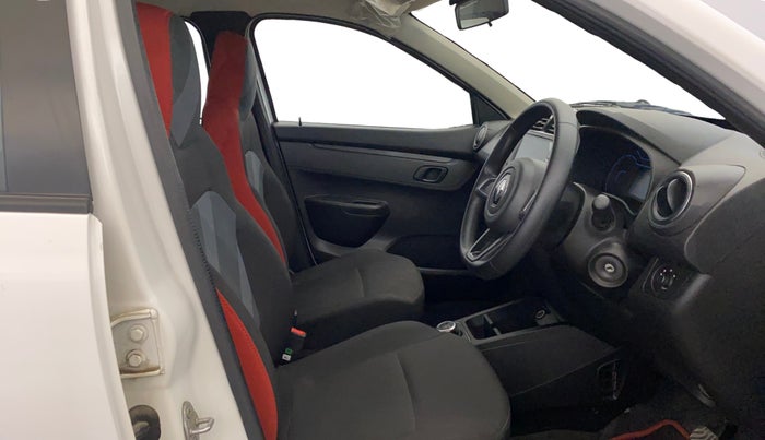 2022 Renault Kwid RXT 1.0 AMT, Petrol, Automatic, 36,147 km, Right Side Front Door Cabin