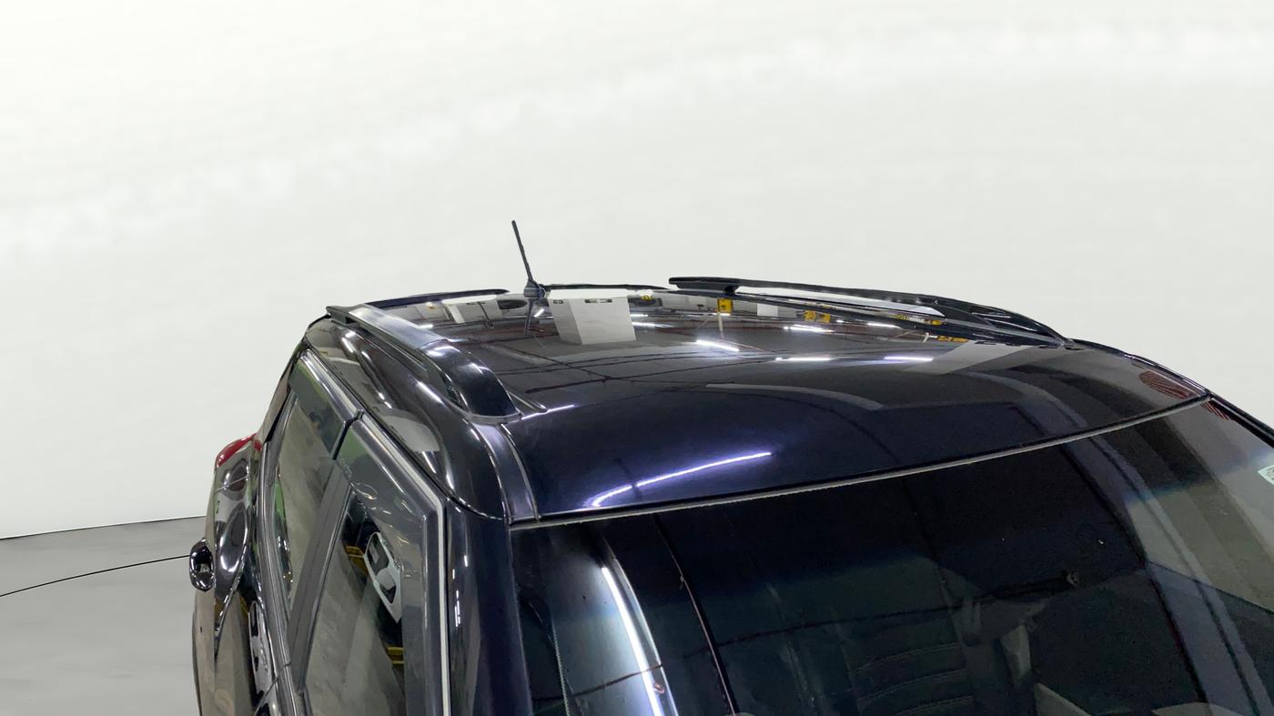 2022 Mahindra XUV300 W8 1.2 PETROL, Petrol, Manual, 41,305 km, Roof