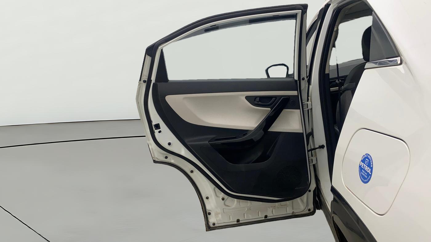 2025 Tata Curvv Creative S 1.2 Petrol 6MT, Petrol, Manual, 15,761 km, LHS Rear Door
