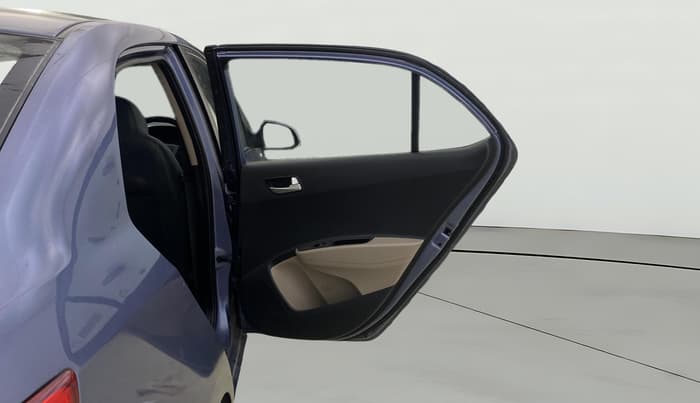 2015 Hyundai Xcent SX AT 1.2 (O), Petrol, Automatic, 41,007 km, RHS Rear Door