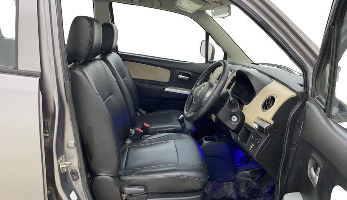 2017 Maruti Wagon R 1.0 LXI CNG, CNG, Manual, 30,001 km, Right Side Front Door Cabin