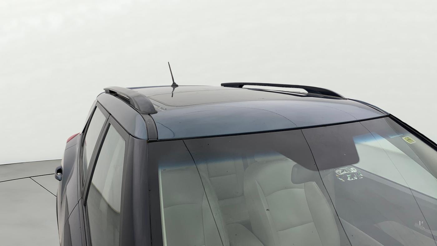 2022 Mahindra XUV300 W8 (O) 1.5 DIESEL, Diesel, Manual, 26,734 km, Roof