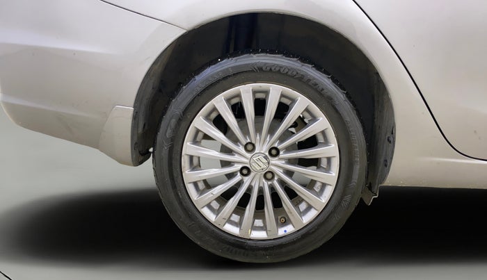 2016 Maruti Ciaz ZXI+ AT, Petrol, Automatic, 88,994 km, Right Rear Wheel