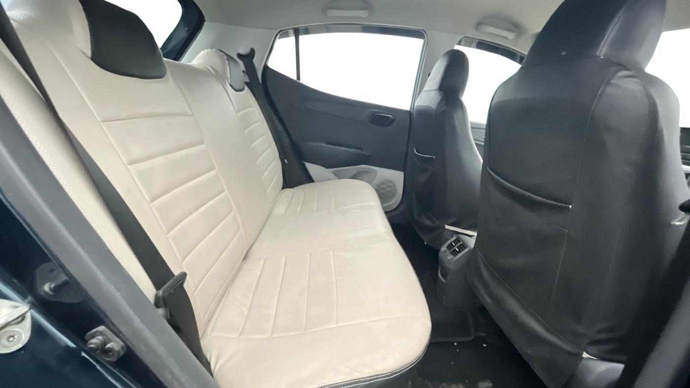 2022 Hyundai GRAND I10 NIOS MAGNA 1.2 KAPPA VTVT CNG, CNG, Manual, 18,423 km, Right Side Rear Door Cabin