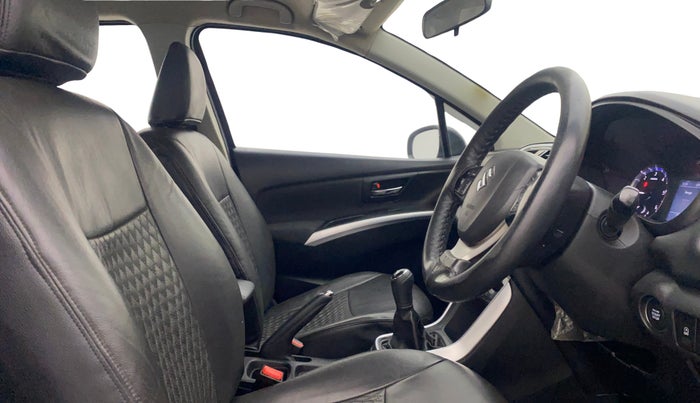 2018 Maruti S Cross ZETA 1.3, Diesel, Manual, 1,13,361 km, Right Side Front Door Cabin