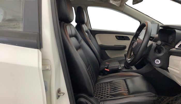 2022 Tata ALTROZ XM PLUS PETROL, Petrol, Manual, 33,960 km, Right Side Front Door Cabin