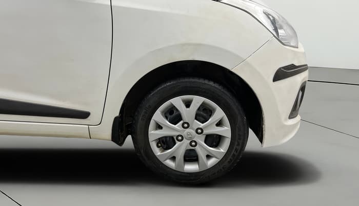 2015 Hyundai Grand i10 SPORTZ 1.2 KAPPA VTVT, Petrol, Manual, 17,282 km, Right Front Wheel