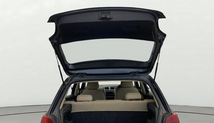 2014 Volkswagen Polo HIGHLINE1.2L, Petrol, Manual, 71,135 km, Boot Door Open