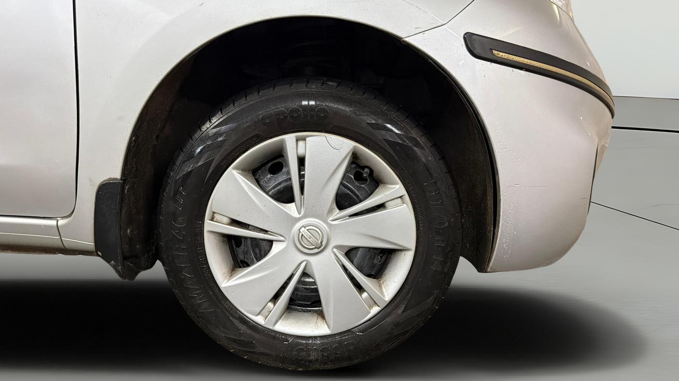 2016 Nissan Micra XL CVT, Petrol, Automatic, 71,256 km, Right Front Wheel