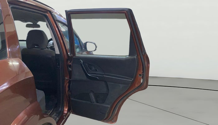 2018 Mahindra XUV500 W5, Diesel, Manual, 78,284 km, RHS Rear Door