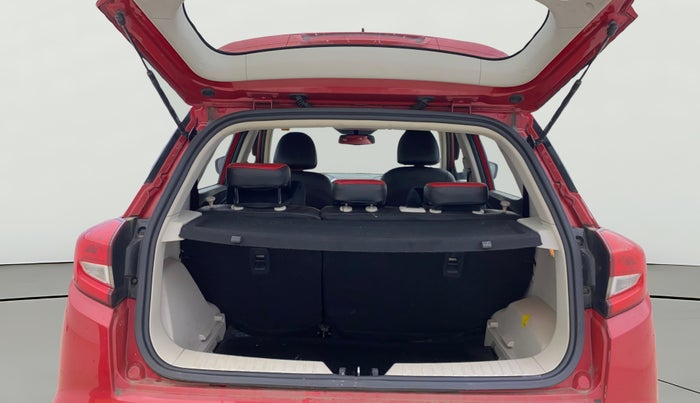 2019 Mahindra XUV300 W8 (O) 1.5 DIESEL AMT, Diesel, Automatic, 64,912 km, Boot Open Zoomed View