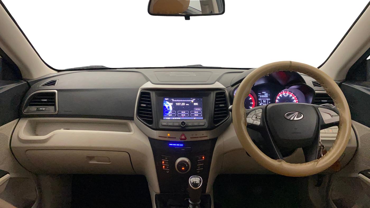 2020 Mahindra XUV300 W6 1.2 PETROL, Petrol, Manual, 15,386 km, Dashboard