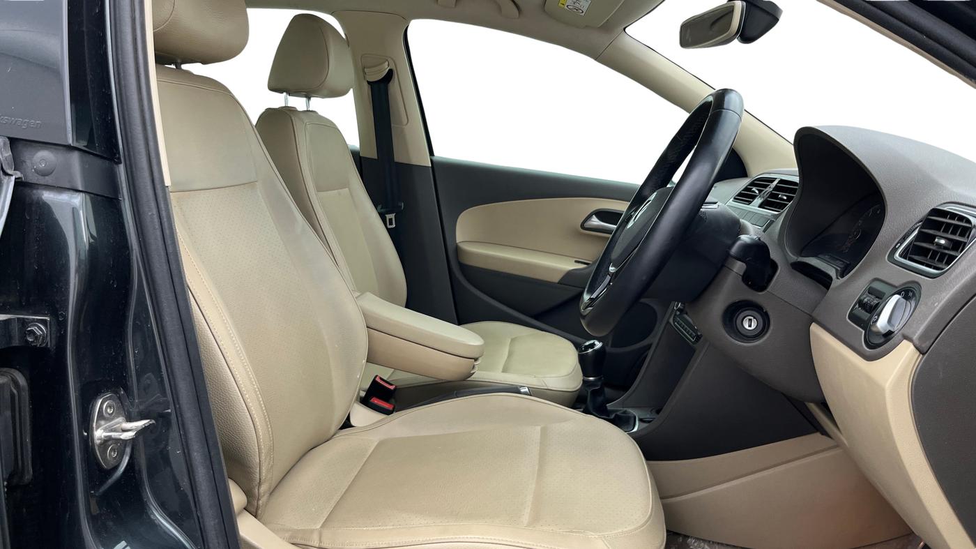 2021 Volkswagen Vento HIGHLINE 1.0L TSI, Petrol, Manual, 76,937 km, Right Side Front Door Cabin