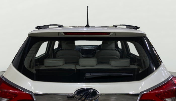 2022 Mahindra XUV300 W8 (O) 1.2 PETROL, Petrol, Manual, 61,570 km, Rear Windshield