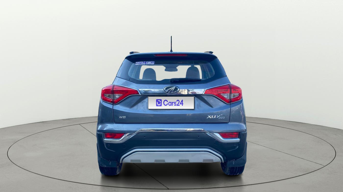 2021 Mahindra XUV300 W8 (O) 1.2 PETROL, Petrol, Manual, 47,115 km, Back/Rear
