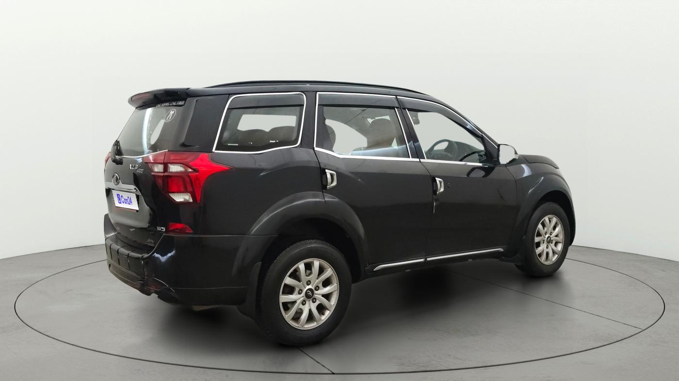 2019 Mahindra XUV500 W5, Diesel, Manual, 60,258 km, Right Back Diagonal