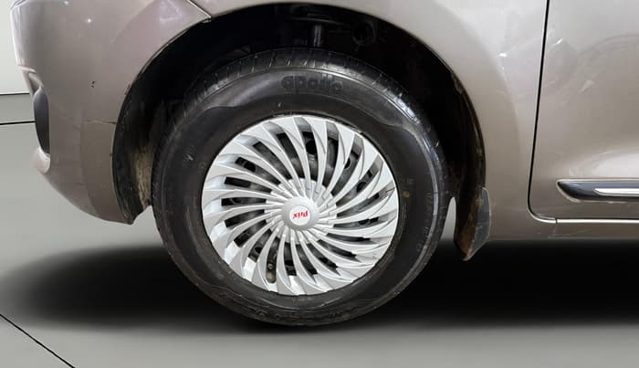 2021 Maruti Swift VXI, Petrol, Manual, 31,061 km, Left Front Wheel