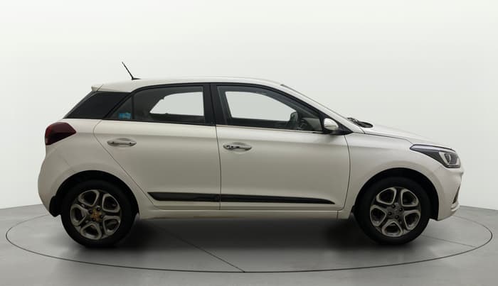 2018 Hyundai Elite i20 ASTA 1.4 CRDI (O), Diesel, Manual, 1,02,647 km, Right Side View