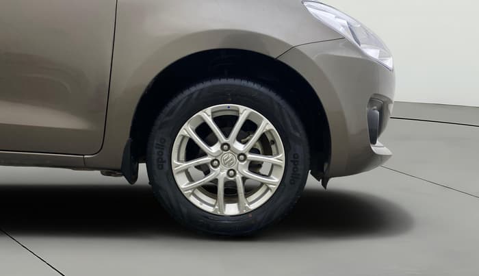 2020 Maruti Swift ZXI AMT, Petrol, Automatic, 36,519 km, Right Front Wheel