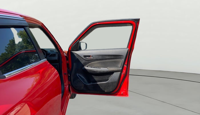 2020 Maruti Swift VXI, Petrol, Manual, 82,121 km, RHS Front Door