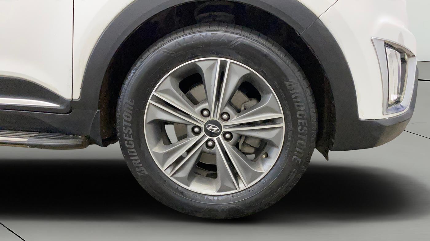 2017 Hyundai Creta SX PLUS 1.6 PETROL SPECIAL EDITION, Petrol, Manual, 1,15,075 km, Right Front Wheel