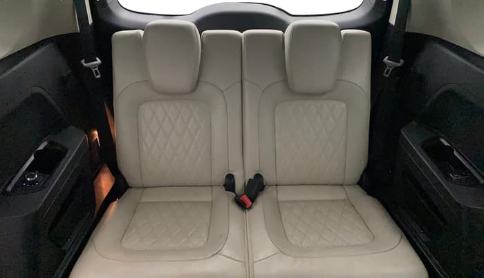 2021 Tata Safari XZ PLUS GOLD 6 S, Diesel, Manual, 64,435 km, Third Seat Row ( optional )