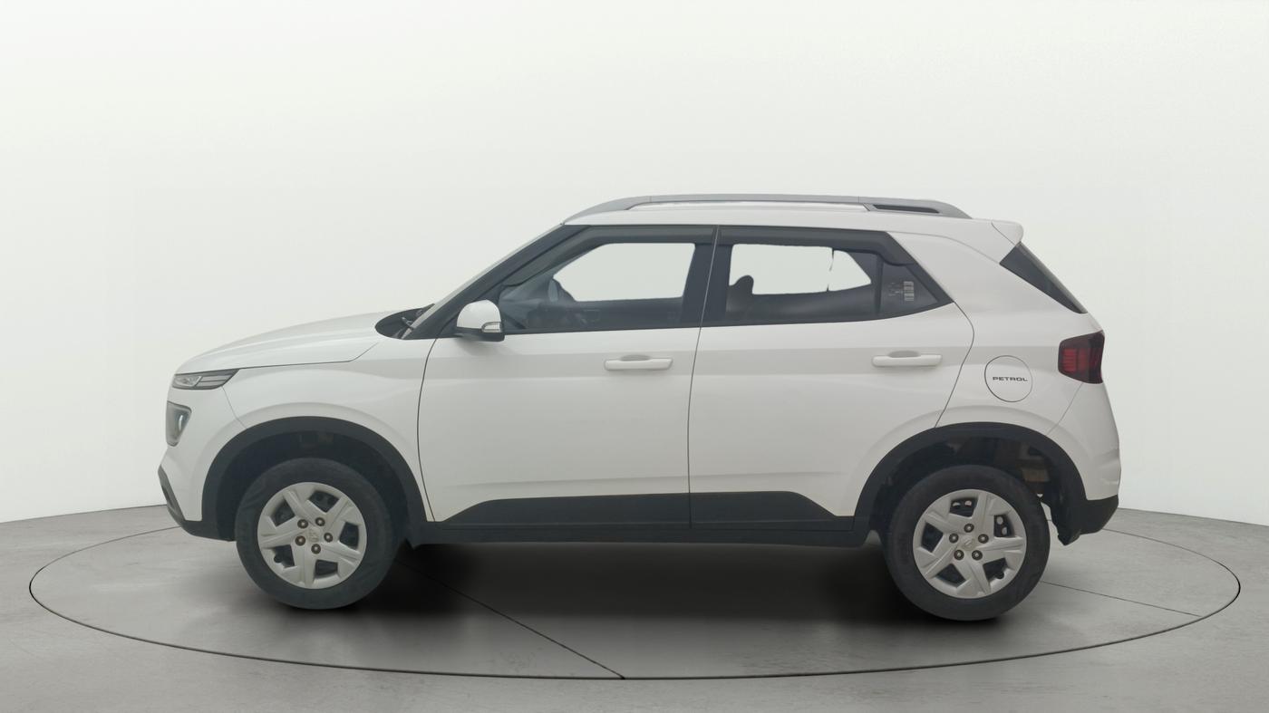 2022 Hyundai VENUE S+ 1.2, Petrol, Manual, 34,153 km, Left Side