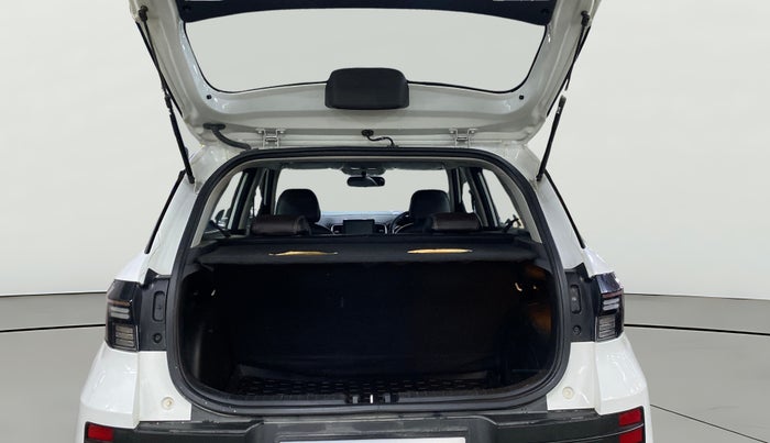 2023 Hyundai VENUE SX 1.5 CRDI, Diesel, Manual, 34,622 km, Boot Open Zoomed View