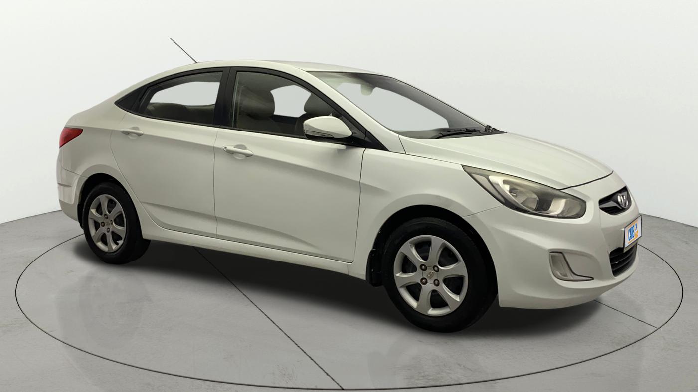 2013 Hyundai Verna FLUIDIC 1.6 VTVT EX, Petrol, Manual, 94,627 km, Right Front Diagonal