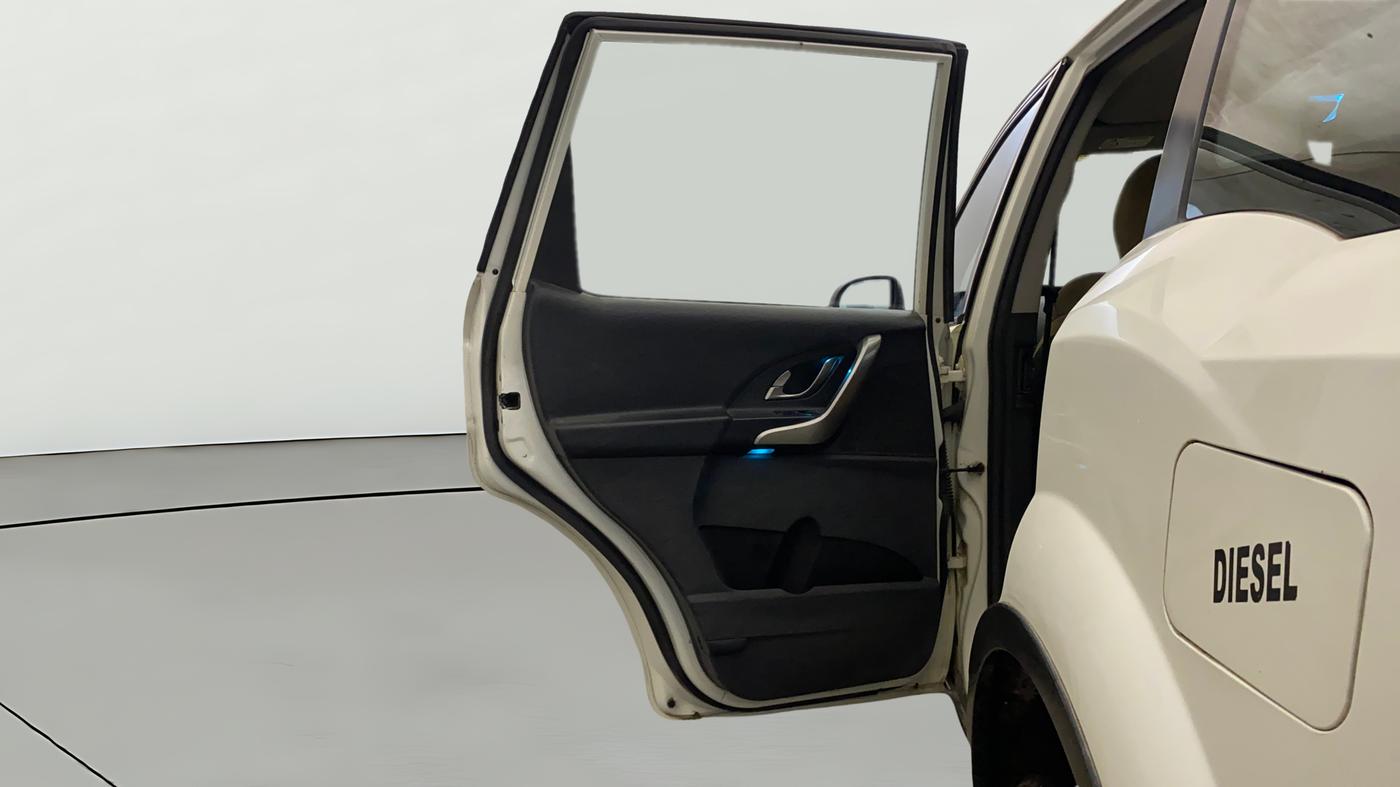 2021 Mahindra XUV500 W7, Diesel, Manual, 93,552 km, LHS Rear Door