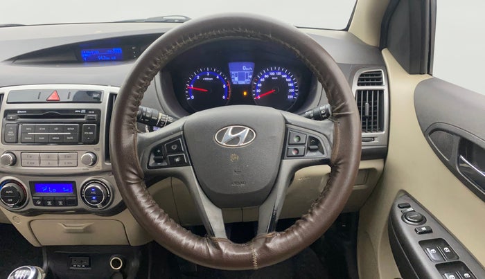 2014 Hyundai i20 ASTA 1.4 CRDI, Diesel, Manual, 1,02,817 km, Steering Wheel Close Up
