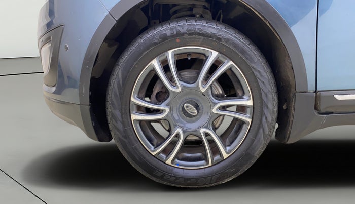 2021 Mahindra MARAZZO M 6 + 7 STR, Diesel, Manual, 15,831 km, Left Front Wheel