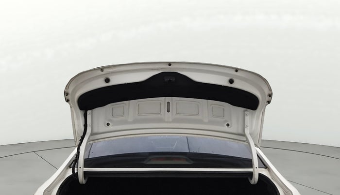 2018 Hyundai Verna 1.6 VTVT SX O, Petrol, Manual, 1,11,324 km, Boot Door Open