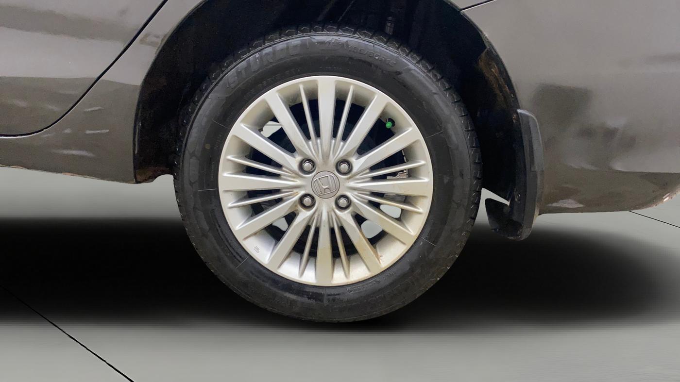 2021 Honda City 1.5L I-VTEC V CVT 5TH GEN, Petrol, Automatic, 1,20,704 km, Left Rear Wheel