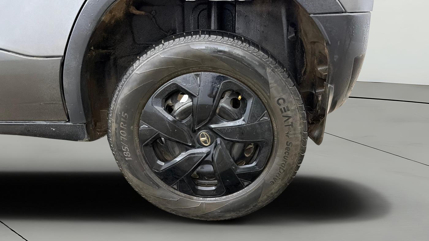 2022 Tata PUNCH ADVENTURE MT, Petrol, Manual, 86,142 km, Left Rear Wheel