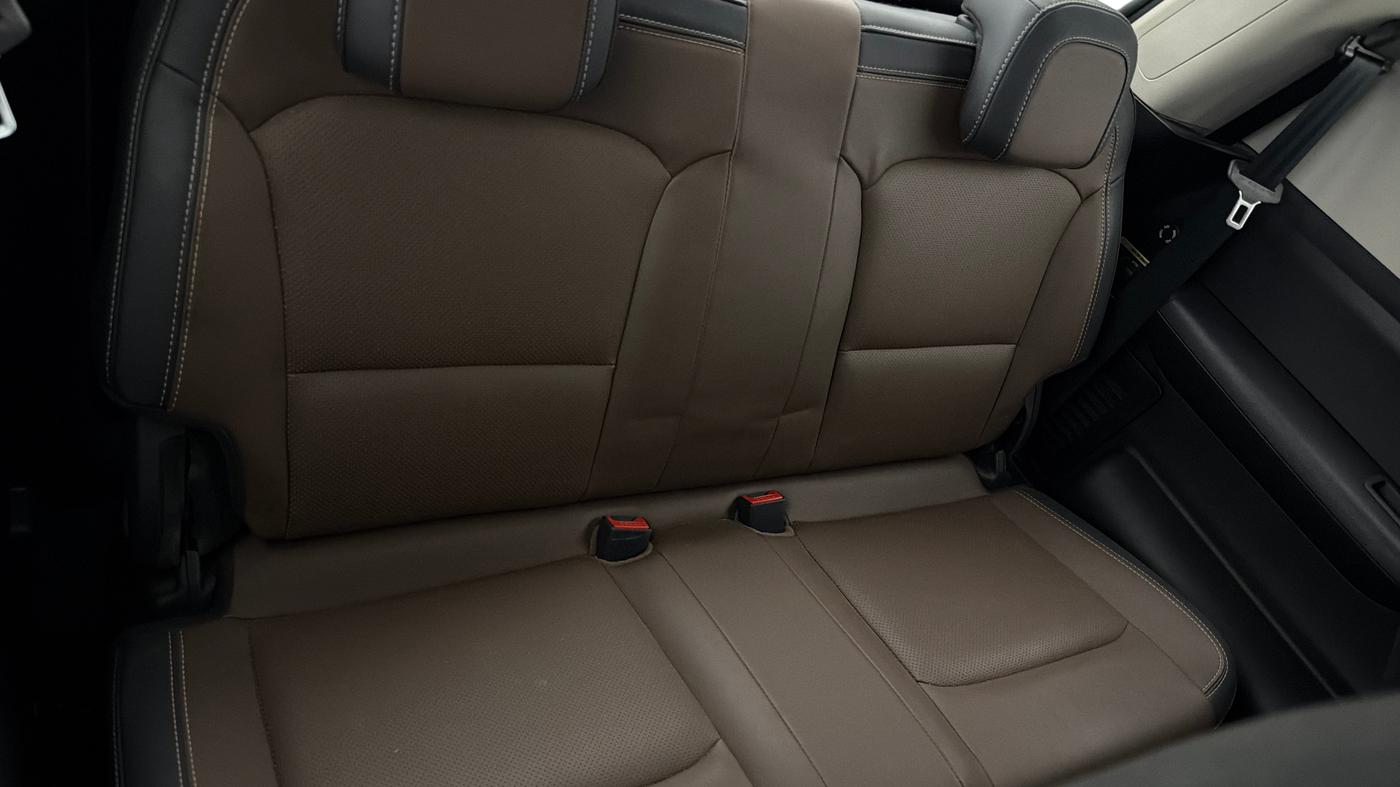 2025 Mahindra SCORPIO-N Z8 DIESEL AT 2WD 7 STR, Diesel, Automatic, 35,011 km, Third Seat Row ( optional )