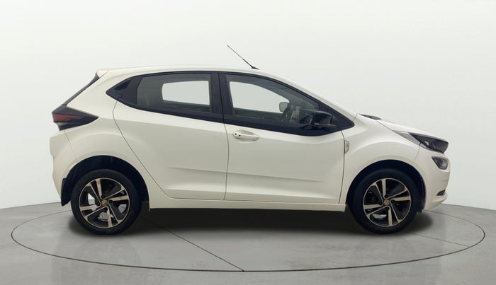 2020 Tata ALTROZ XZ PETROL, Petrol, Manual, 99,716 km, Right Side View