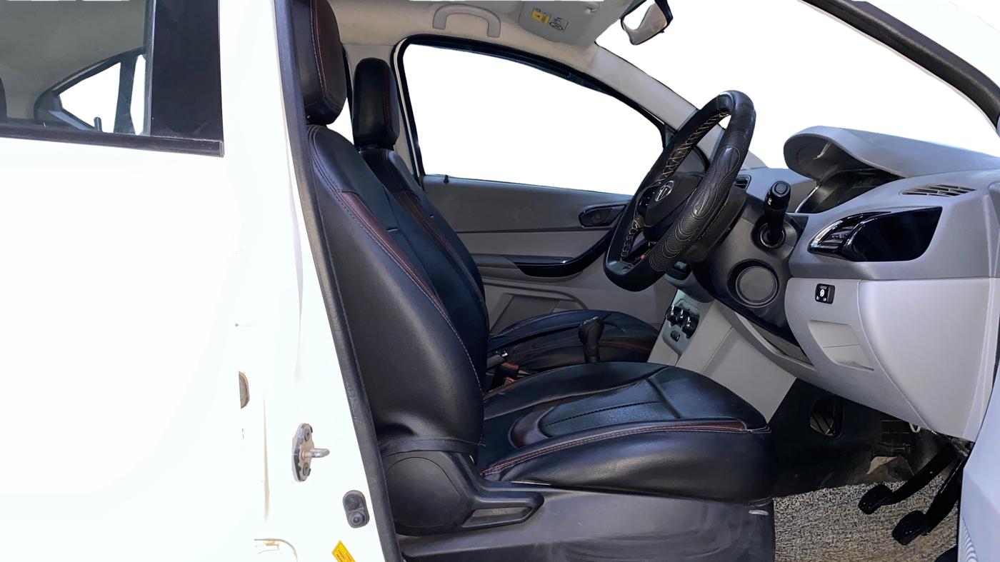2022 Tata TIGOR XZ PETROL, CNG, Manual, 45,689 km, Right Side Front Door Cabin