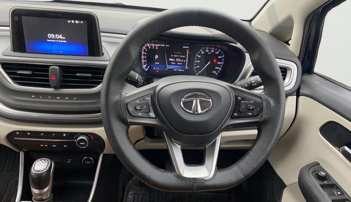 2022 Tata ALTROZ XZA, Petrol, Automatic, 41,552 km, Steering Wheel Close Up