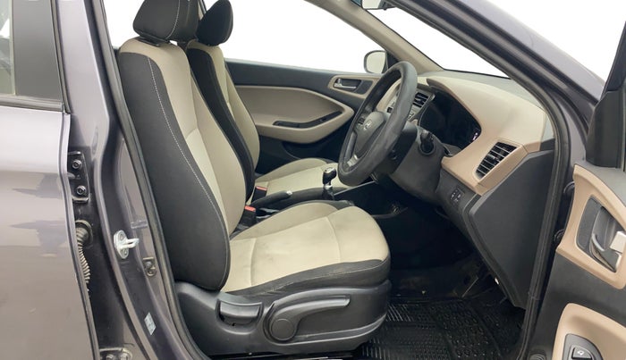 2015 Hyundai Elite i20 ASTA 1.2, Petrol, Manual, 1,09,732 km, Right Side Front Door Cabin