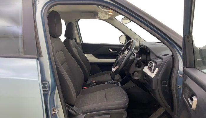 2021 Tata PUNCH CREATIVE  AMT, Petrol, Automatic, 38,091 km, Right Side Front Door Cabin