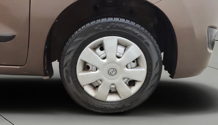 2018 Maruti Wagon R 1.0 LXI CNG (O), CNG, Manual, 76,701 km, Right Front Wheel
